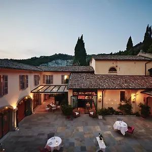  Resort Liverzano